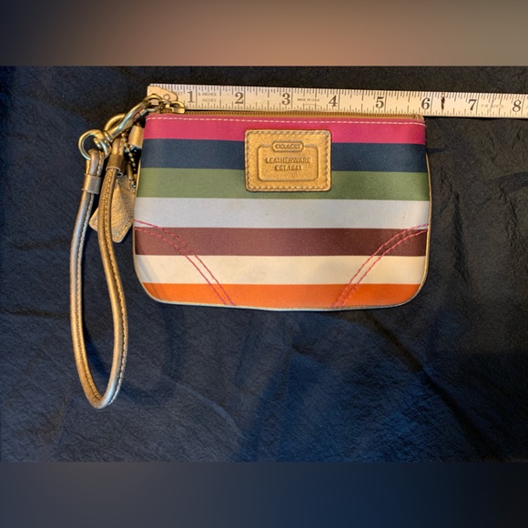 Coach mini Wristlet - Picture 7 of 7